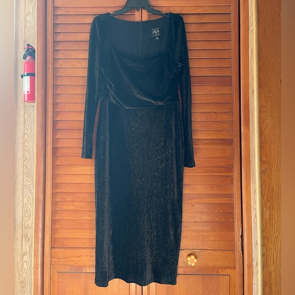 Black Halo Xander Metallic Long Sleeve Sheath Cocktail Dress
#157 - Picture 2 of 10
